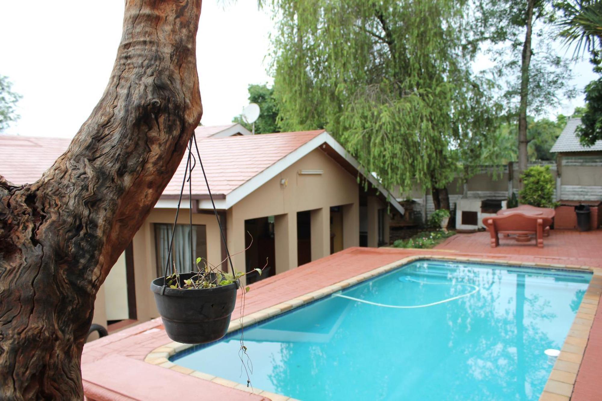 Tzaneen Guest House מראה חיצוני תמונה